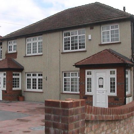 Furnival Lodge Slough Eksteriør bilde